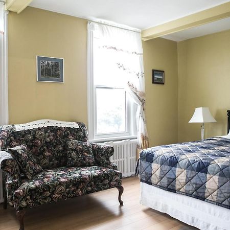 Le 227 Laurier B&B Гатино Екстериор снимка