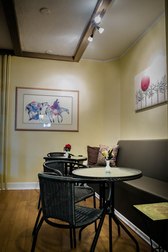 Le 227 Laurier B&B Гатино Екстериор снимка