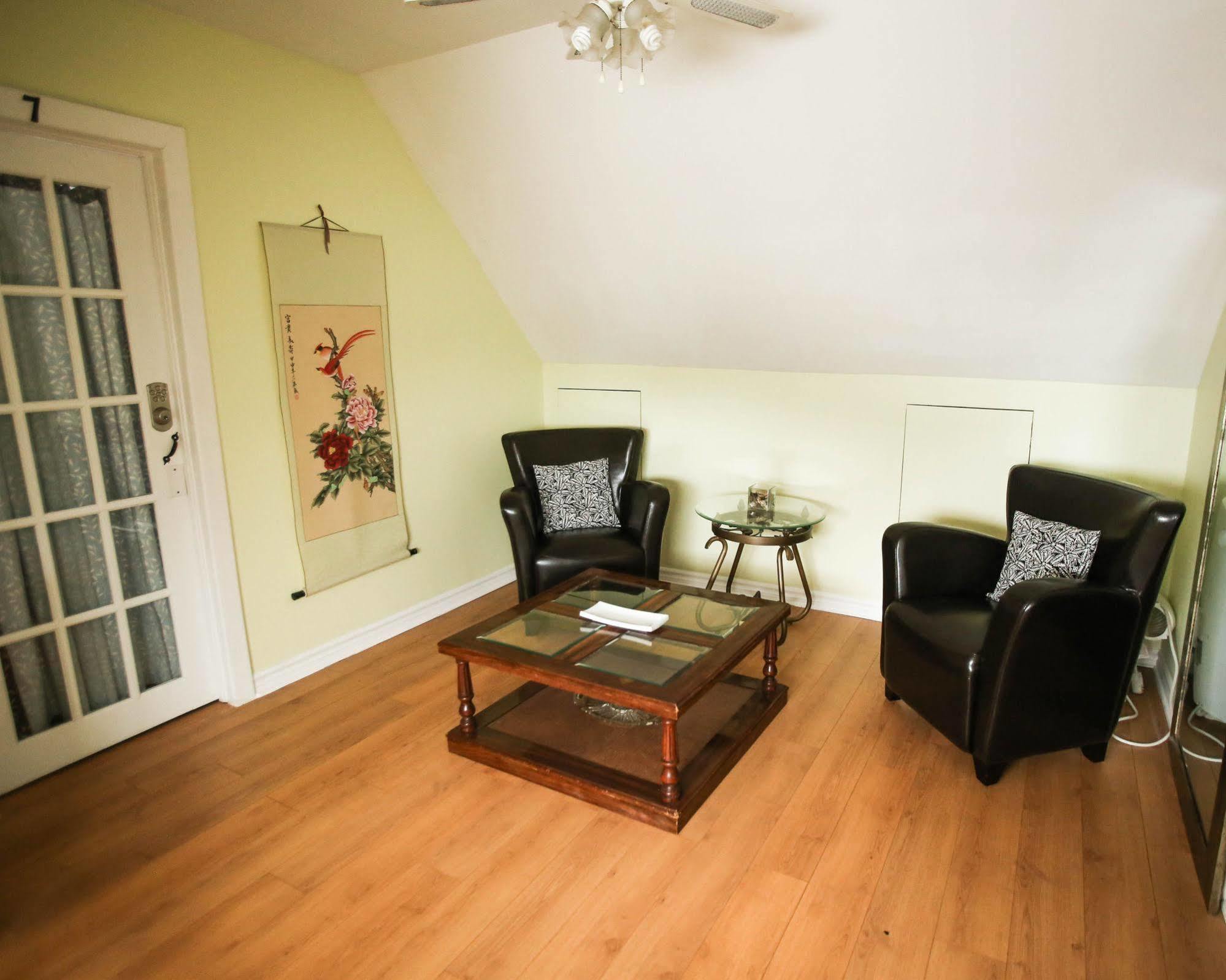 Le 227 Laurier B&B Гатино Екстериор снимка