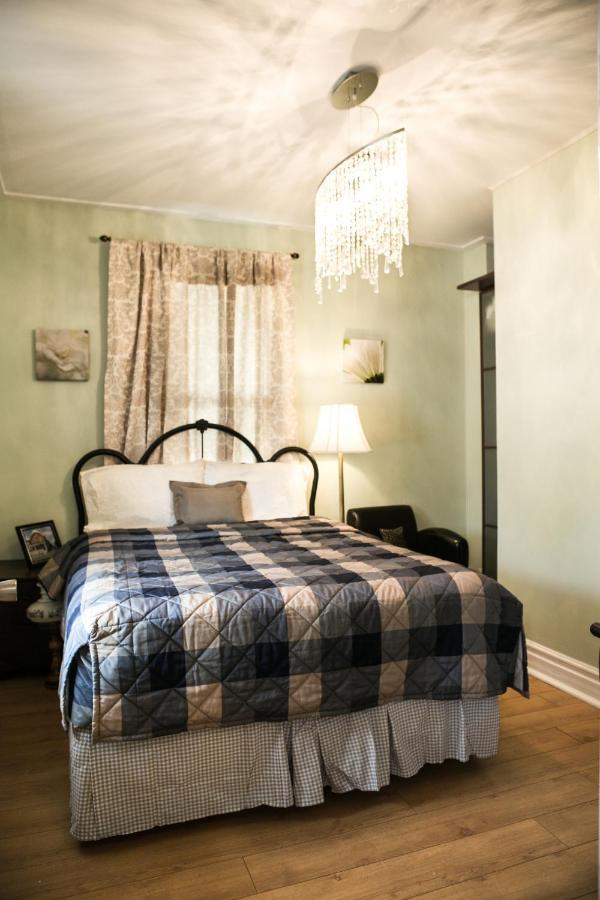 Le 227 Laurier B&B Гатино Екстериор снимка
