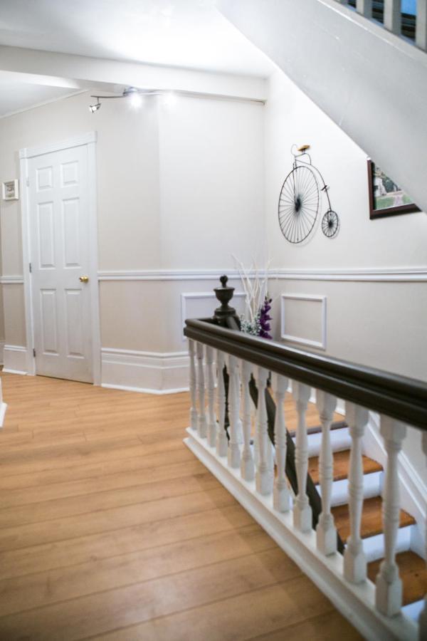 Le 227 Laurier B&B Гатино Екстериор снимка